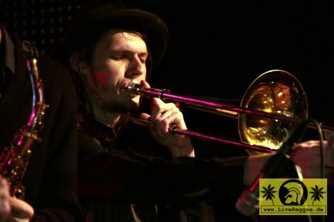 Die Tornados (D) AJZ Talschock, Chemnitz 09. Januar 2010 (11).JPG